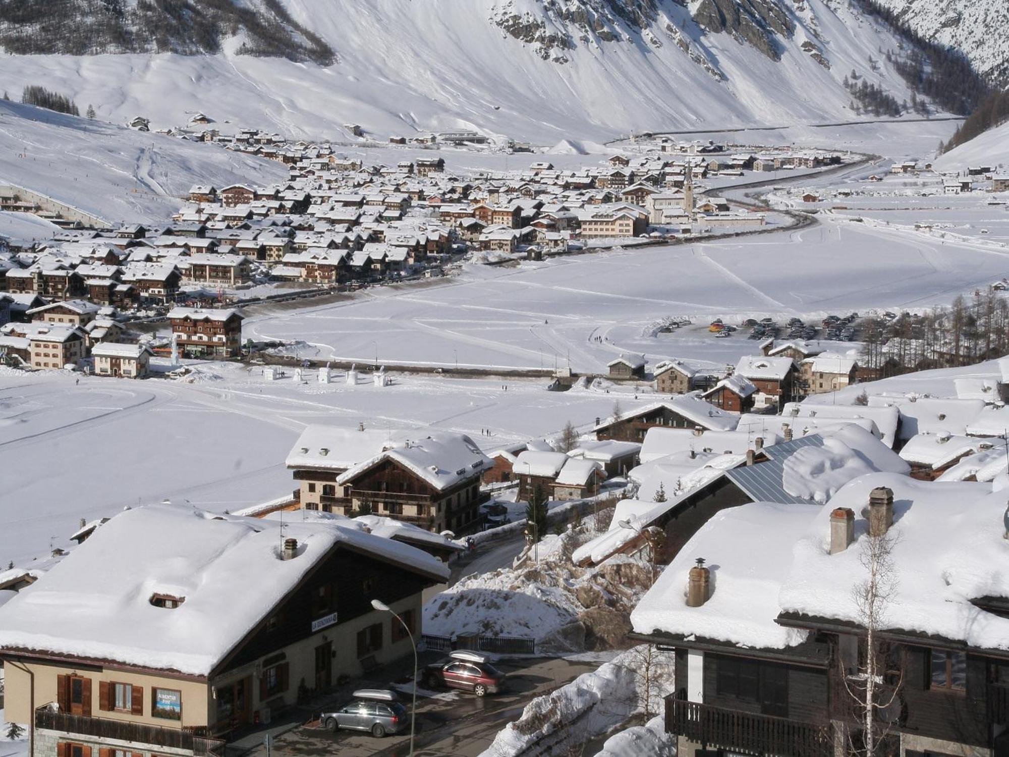 Apartment In Baita Only 200M From The Ski Lifts Ливиньо Екстериор снимка