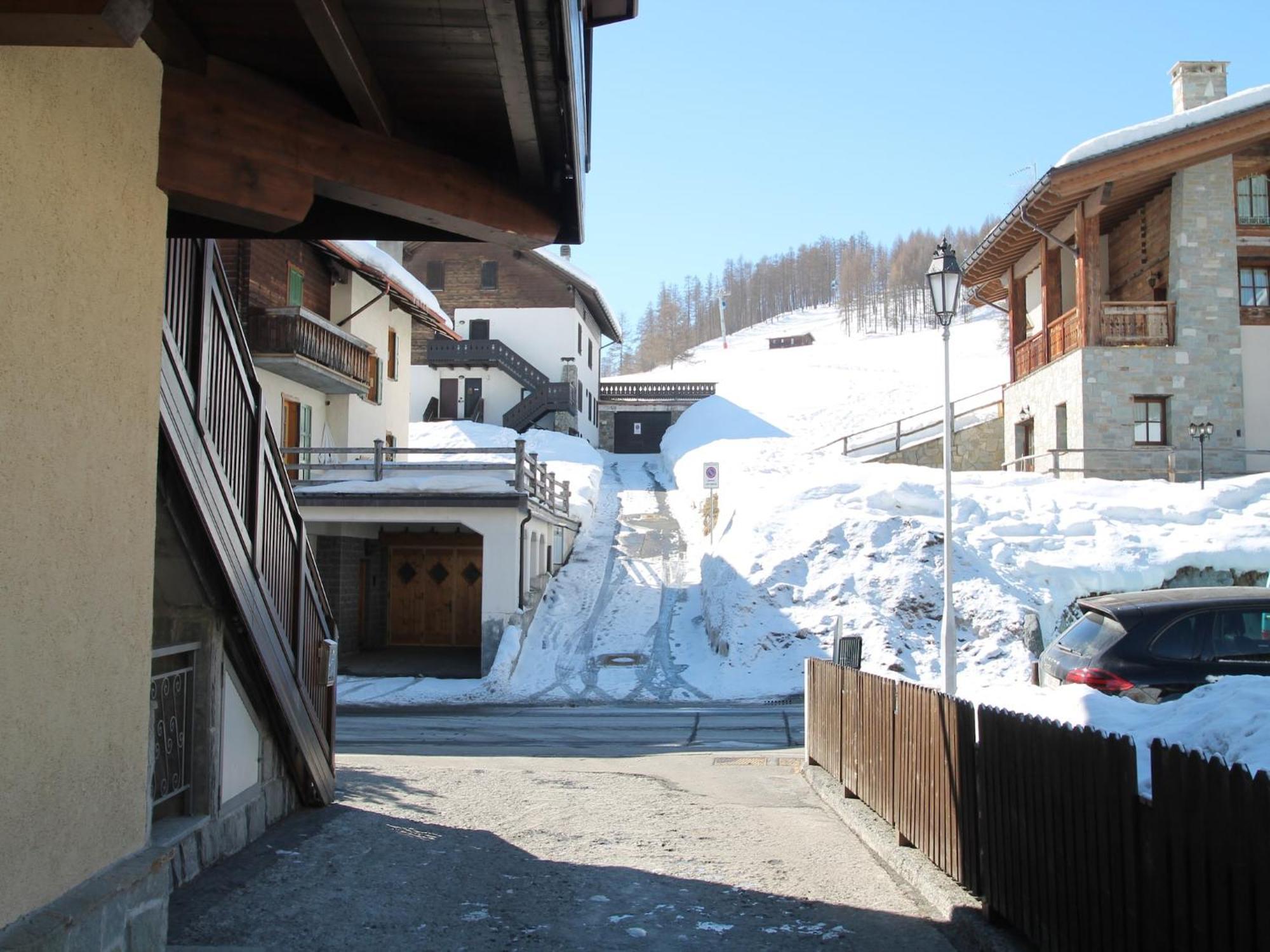 Apartment In Baita Only 200M From The Ski Lifts Ливиньо Екстериор снимка